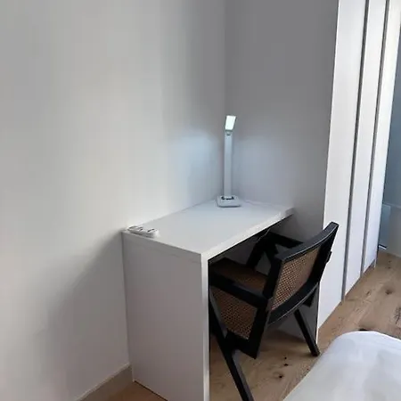 City Center 2bed Luxury Flat شقة لارنكا