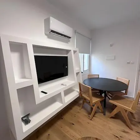 City Center 2bed Luxury Flat * لارنكا